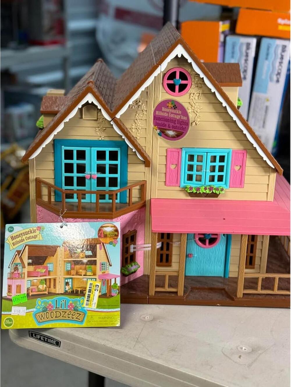 Lil Woodzeez Honeysuckle Hillside Cottage Dollhouse with Lights